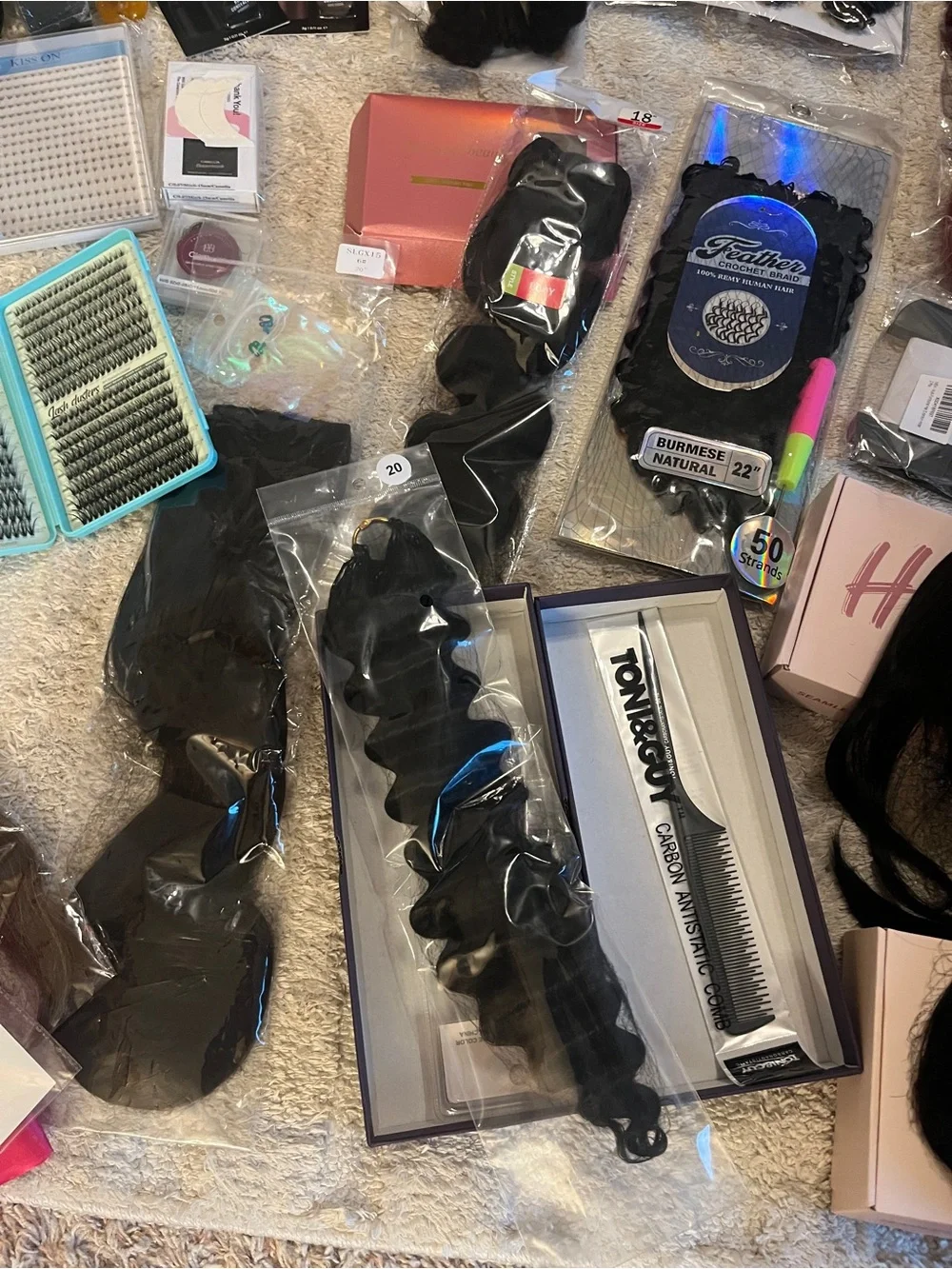 NWT Huge Assorted Human Hair Extensions & Wigs & Lashes both Human and Synthetic - Picture 8 of 15